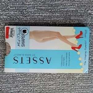 SPANX Assets by Sara Blakely NIP Mid-Thigh Shaper, Size 1, Color Nude